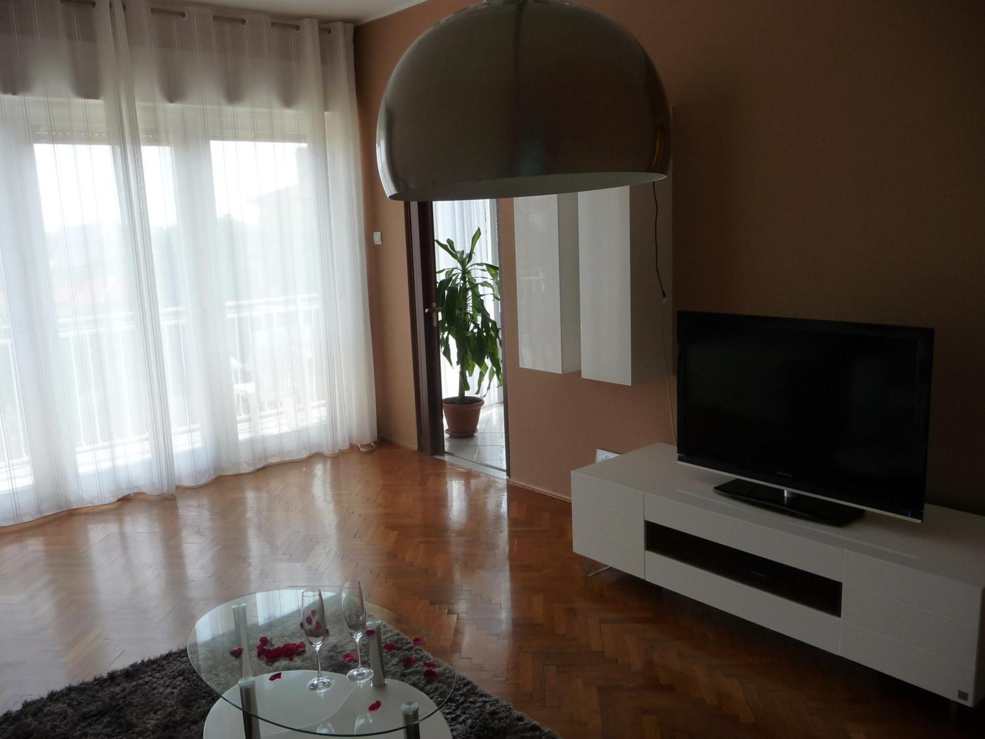 Noris Apartment *